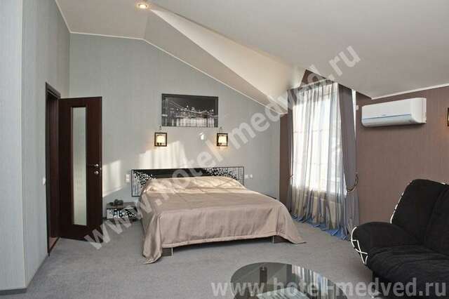 Гостиница Медведь Смоленск-97